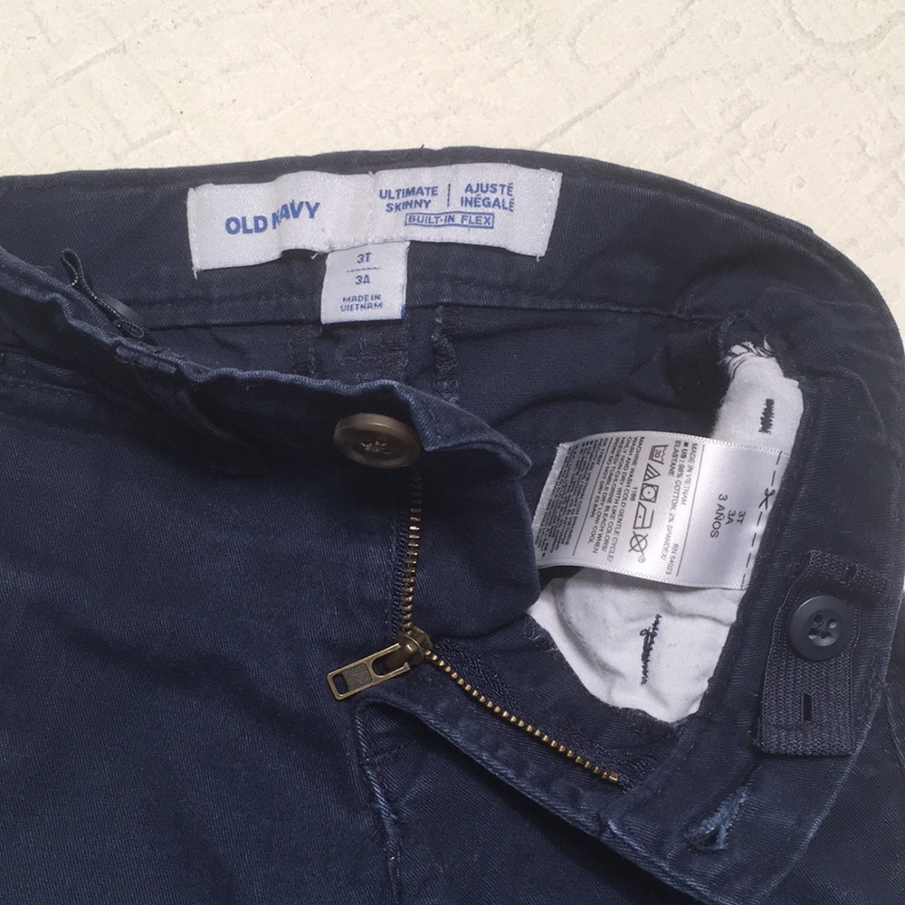 3T (4/$20) Skinny Stretch by Old Navy - Picture 8 of 15